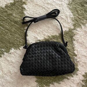 NEW Quince Italian Leather Handwoven Pouch Crossbody Clutch - Black
